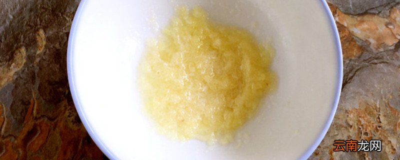 凉面里的蒜泥水怎么做