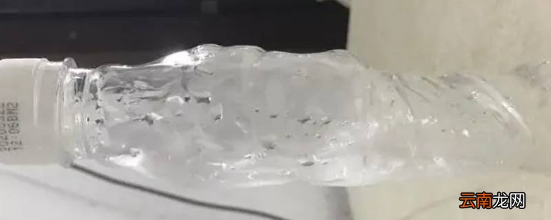 矿泉水瓶开水烫变形还能喝吗