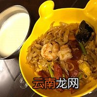 海鲜时蔬炒面的做法步骤
