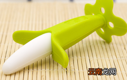 3个月宝宝口欲期吃牙胶好吗