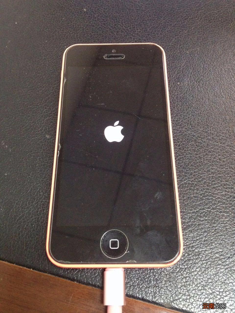 iphone开不了机怎么办 iphone开不了机