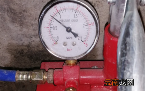 装修打压物业必须要去吗