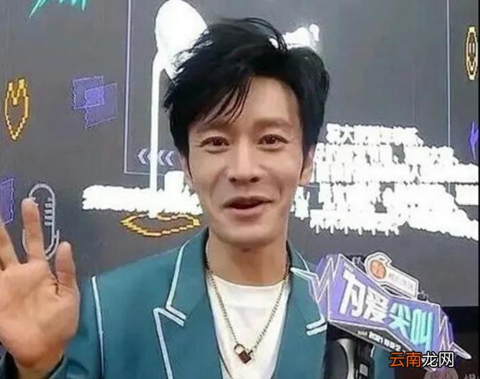 44岁黄晓明暴瘦，44岁黄晓明暴瘦26斤后