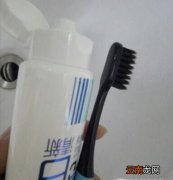 卫生间洗脸盆 洗漱台堵了怎么办？厕所堵也可用